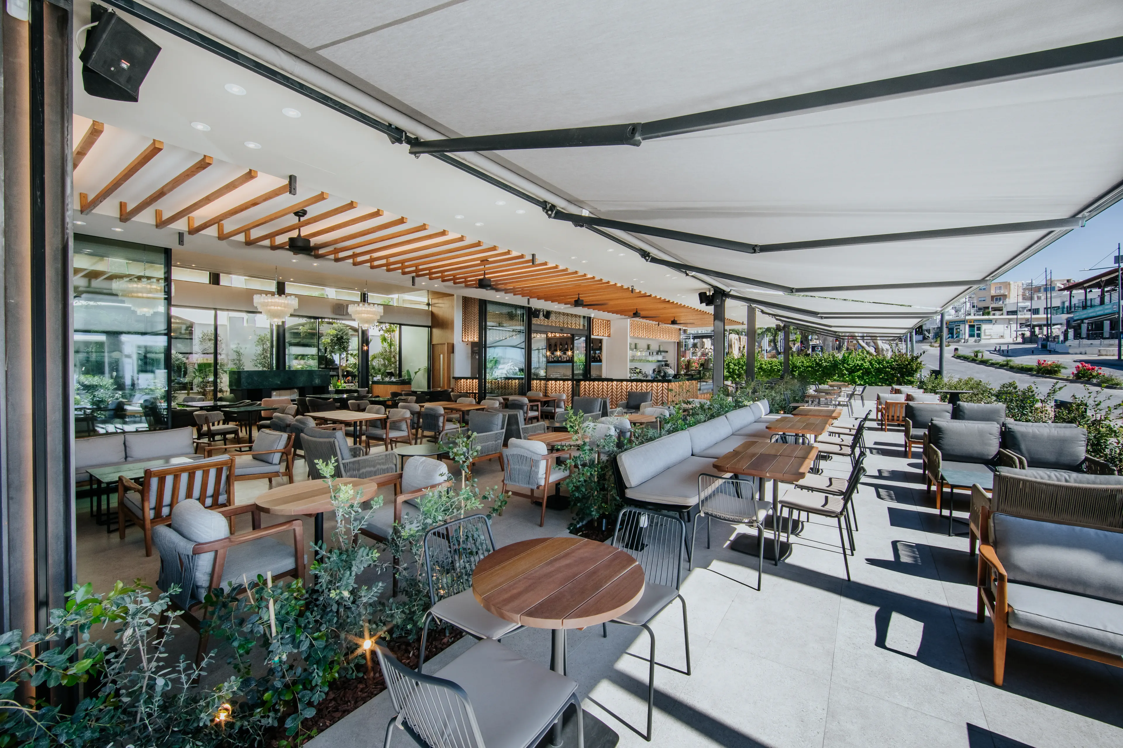 Napa Plaza - zdjęcie 41