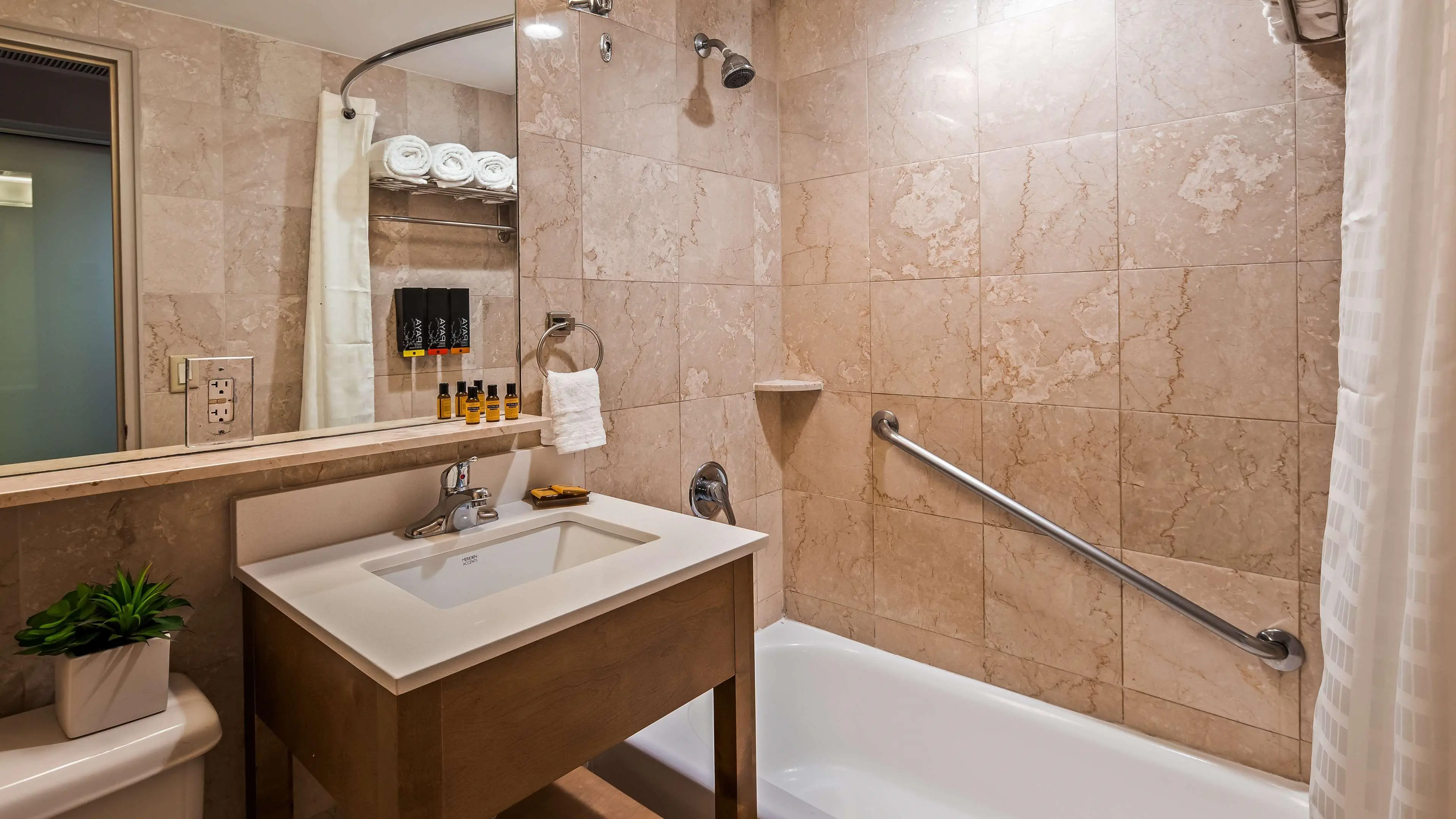 Best Western Plus Atlantic Beach - zdjęcie 75