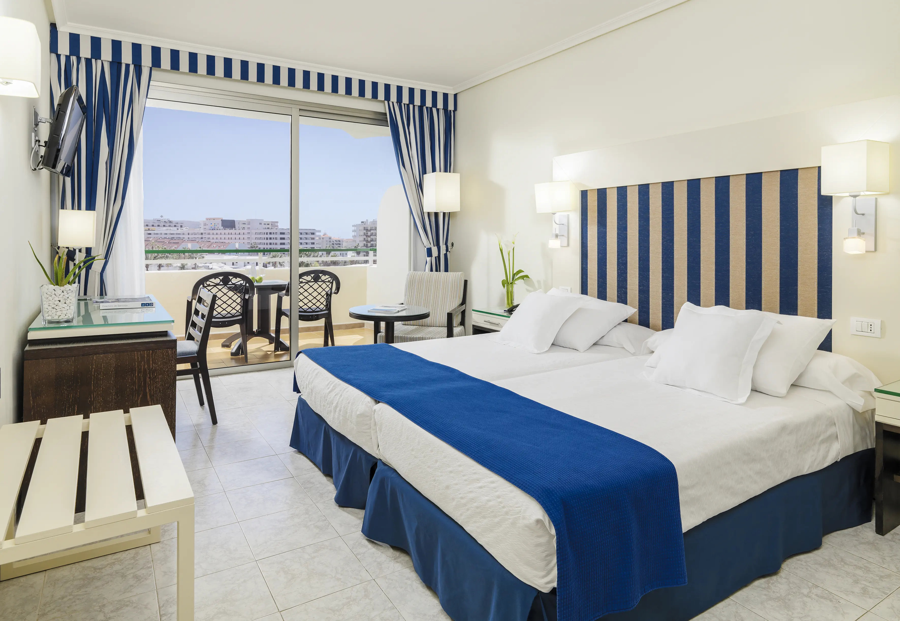 H10 Las Palmeras (Playa de las Americas) - zdjęcie 33