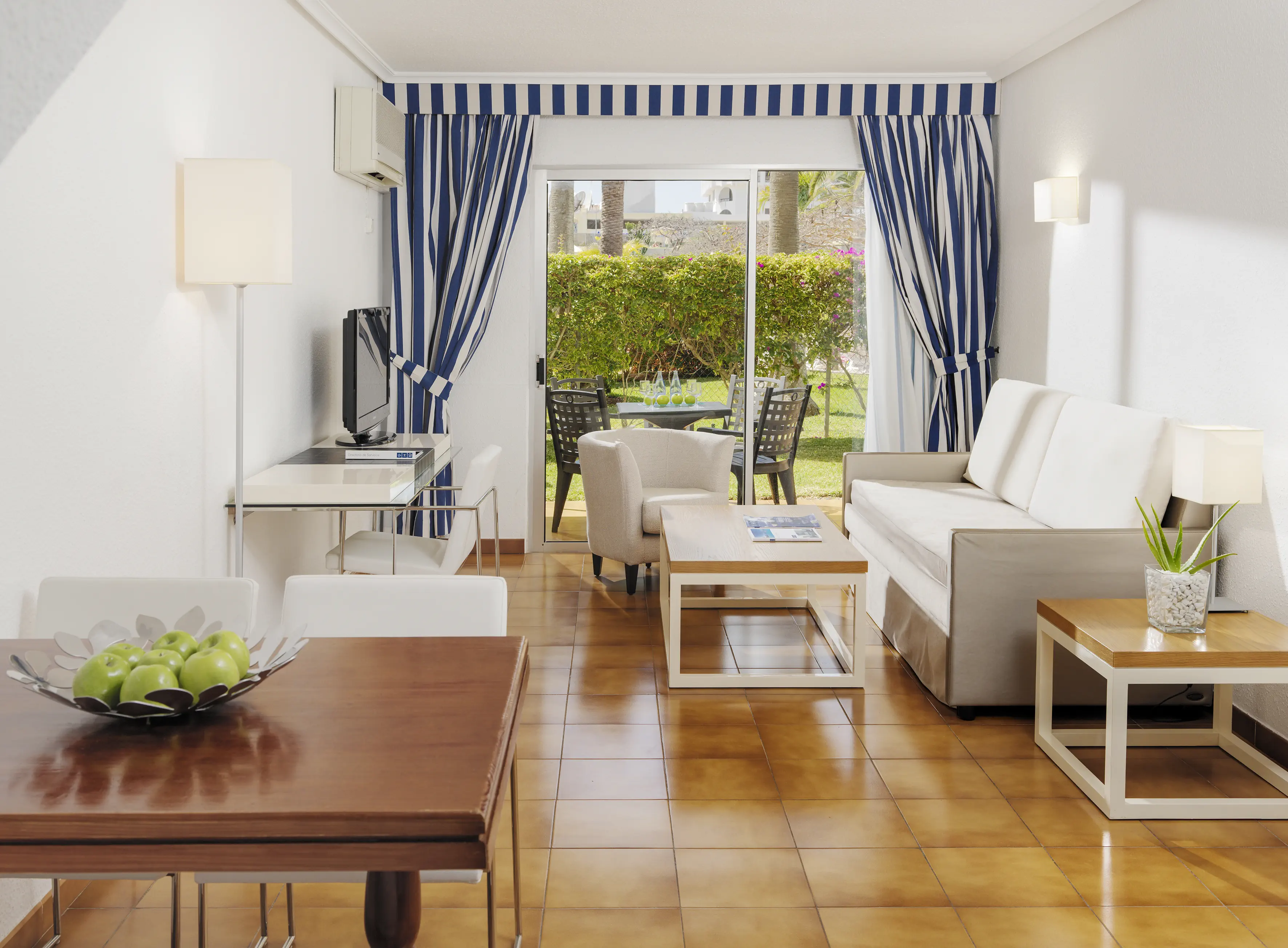 H10 Las Palmeras (Playa de las Americas) - zdjęcie 20