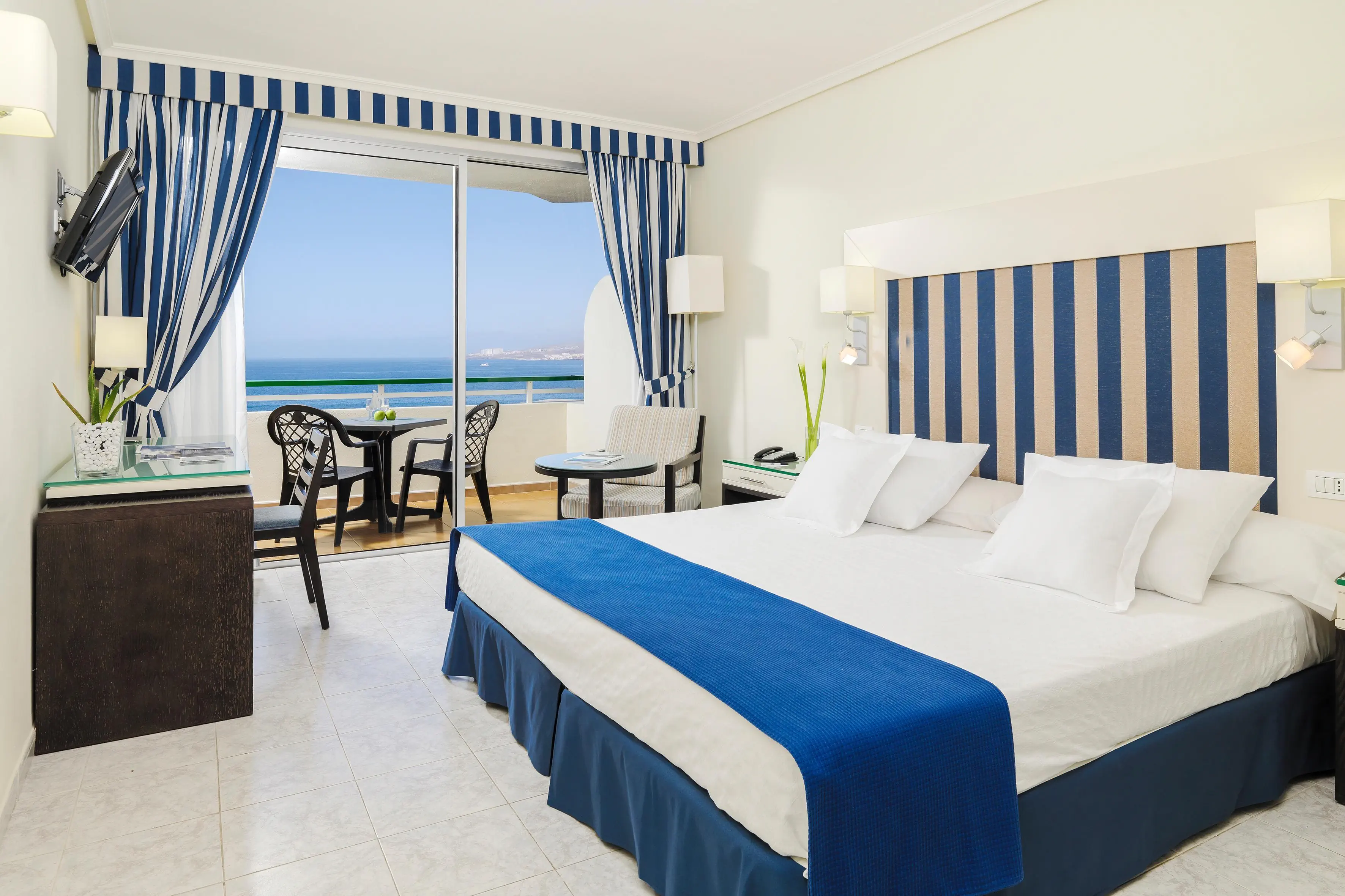 H10 Las Palmeras (Playa de las Americas) - zdjęcie 23