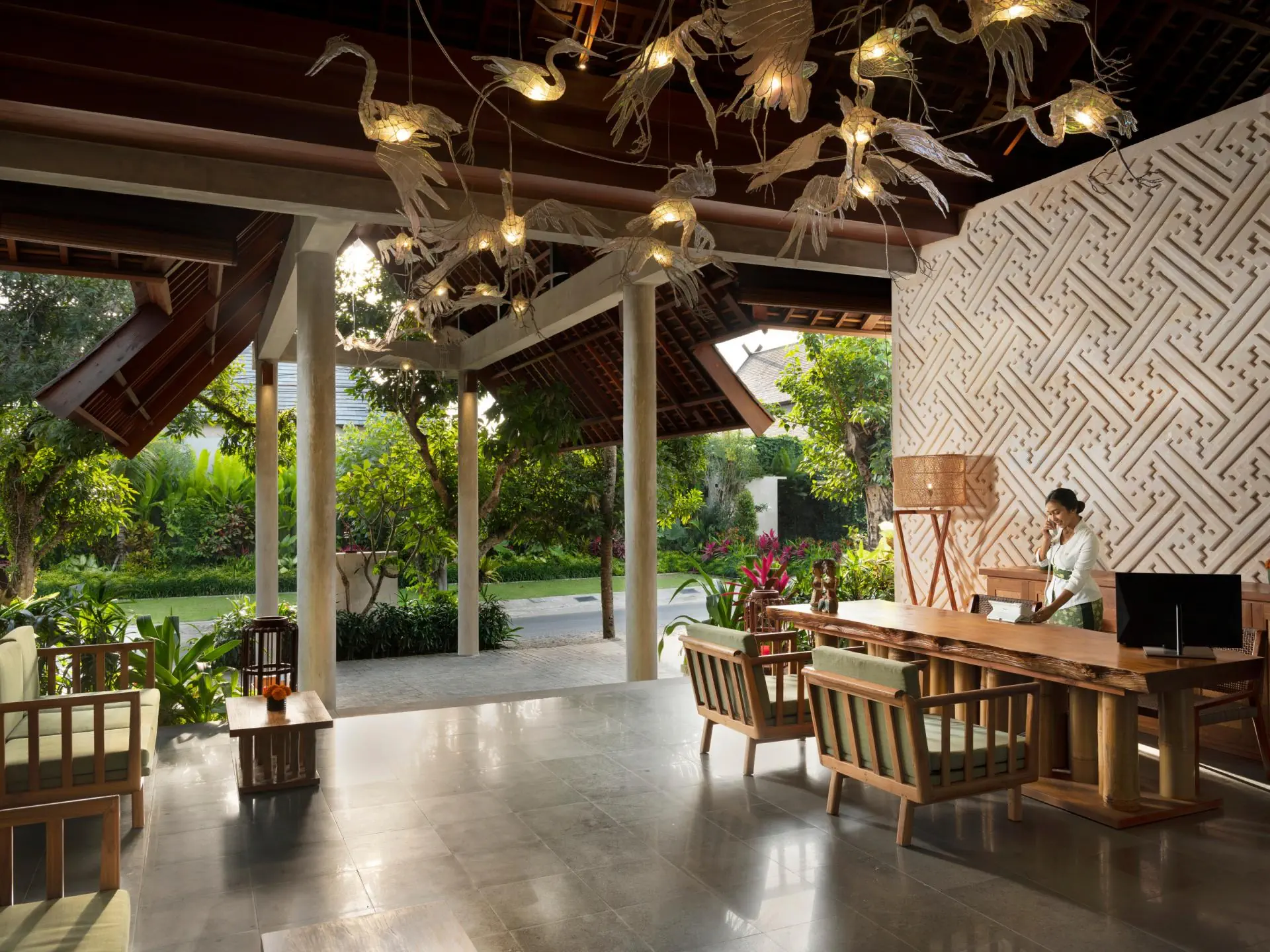 HOTEL Adiwana Suweta