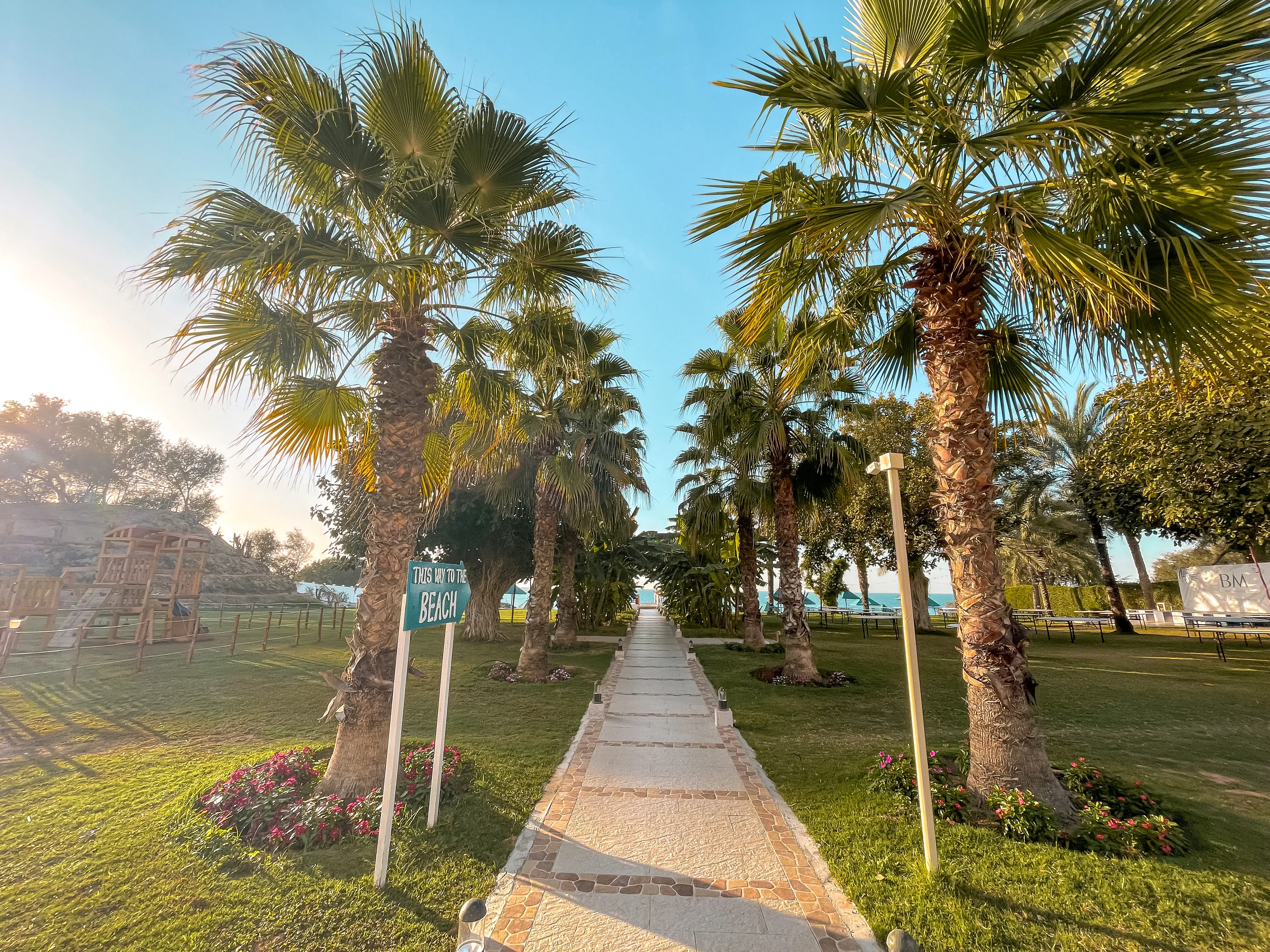 BM Beach Hotel (ex. Bin Majid Beach) - zdjęcie 10