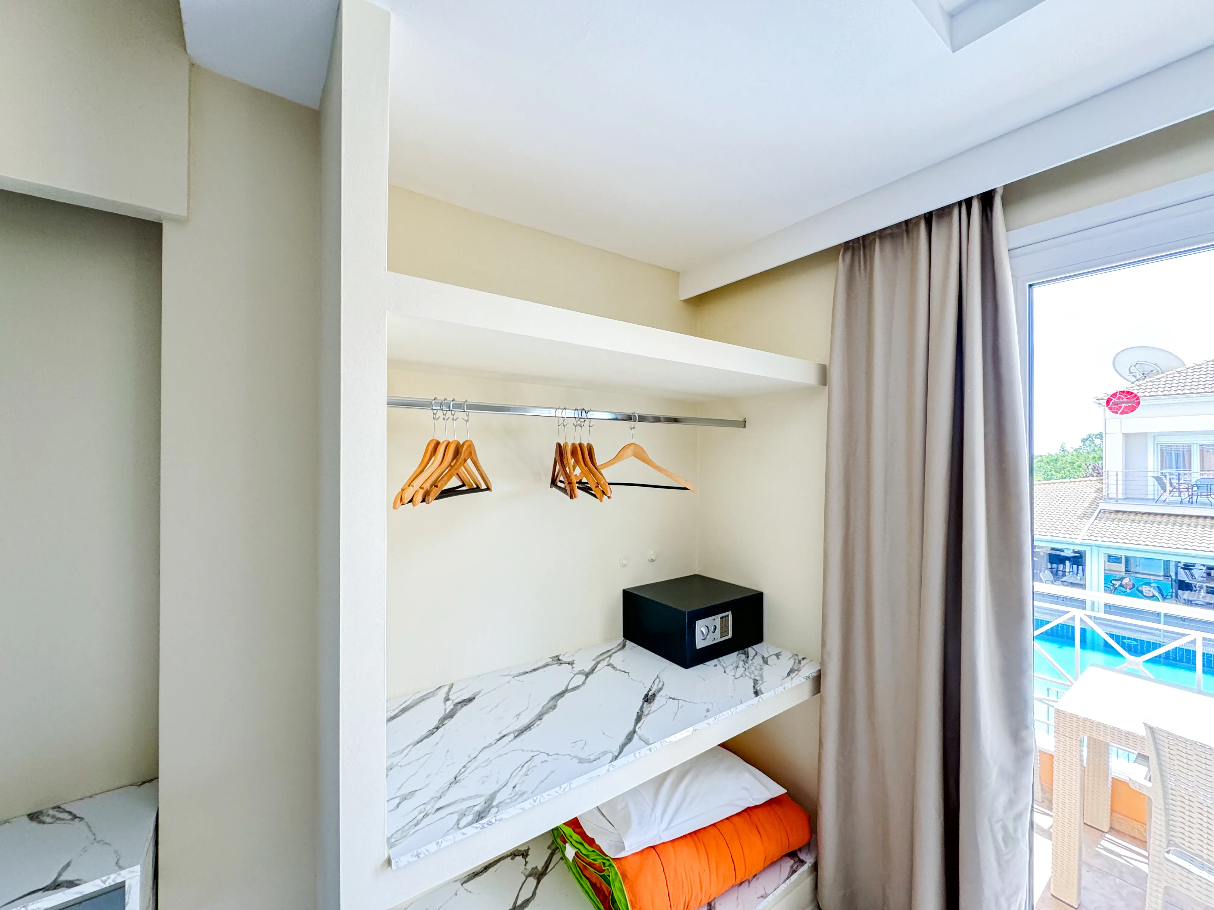 Kavos Plaza (Corfu) - zdjęcie 13