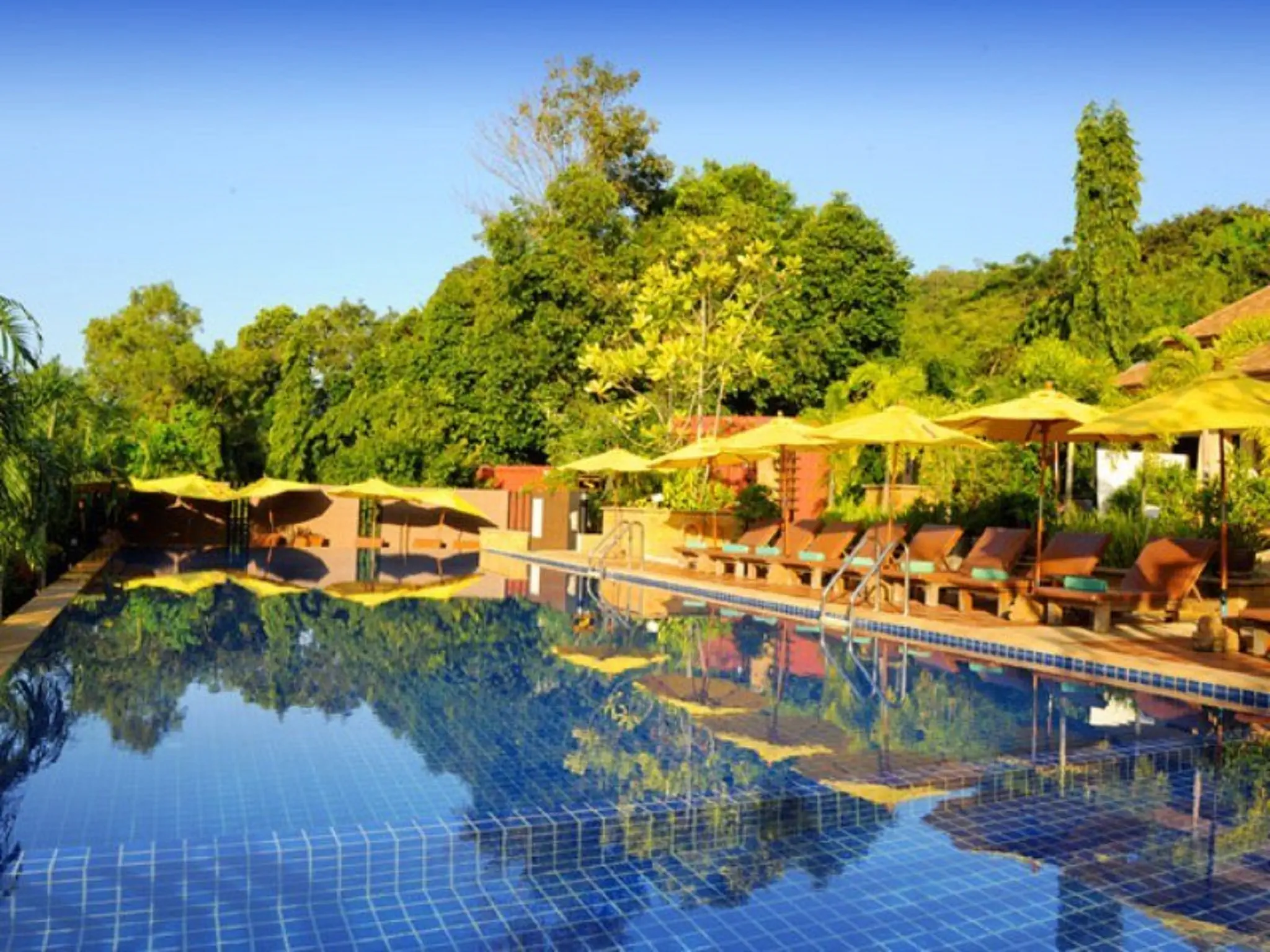 Avani Ao Nang Cliff Krabi Resort