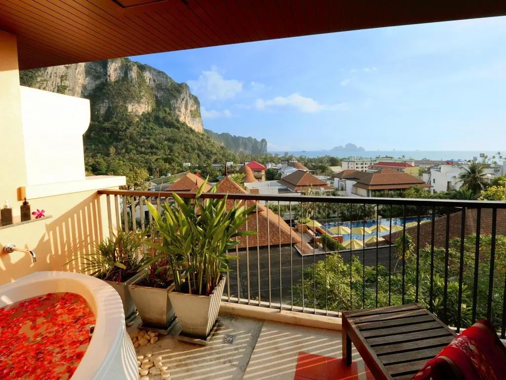 Avani Ao Nang Cliff Krabi Resort