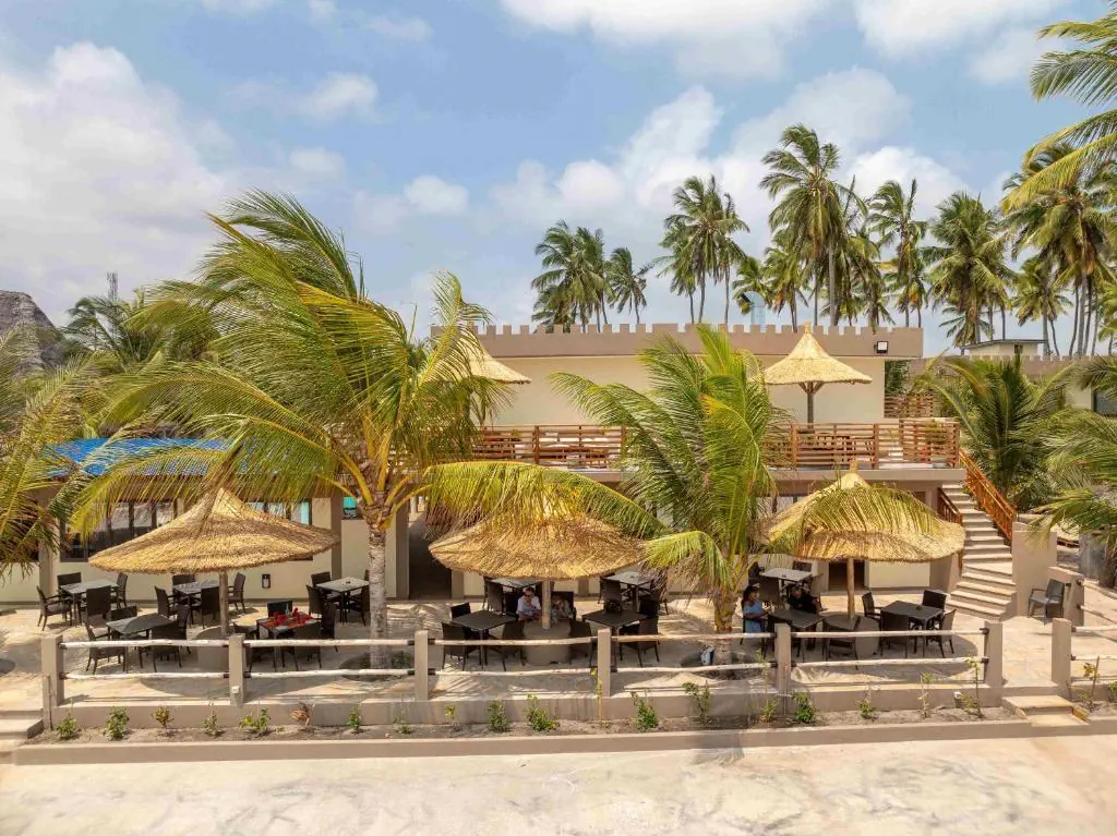 Blackstone Beach Resort - zdjęcie 11