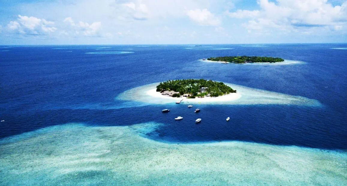 Malahini Kuda Bandos - Male Atol