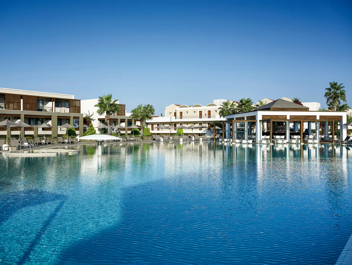 Pelagos Suites & SPA
