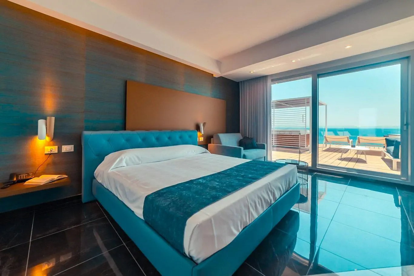 HOTEL Nautilus Hotel