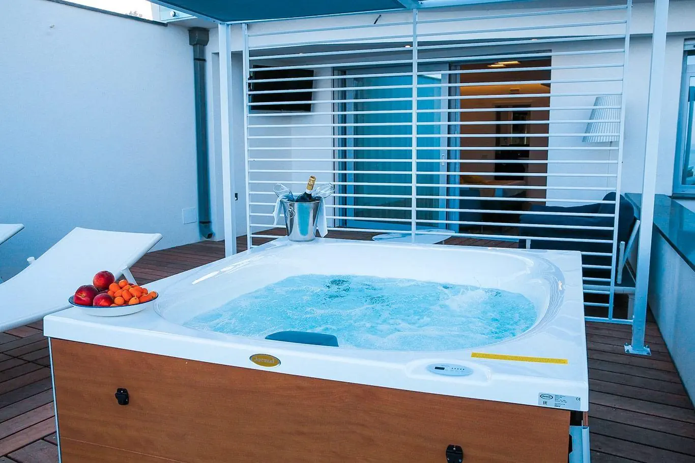 HOTEL Nautilus Hotel