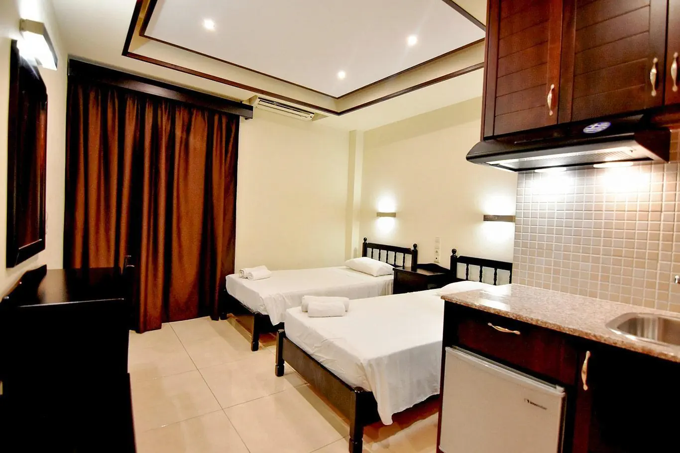 HOTEL 24 Seven Boutique Hotel