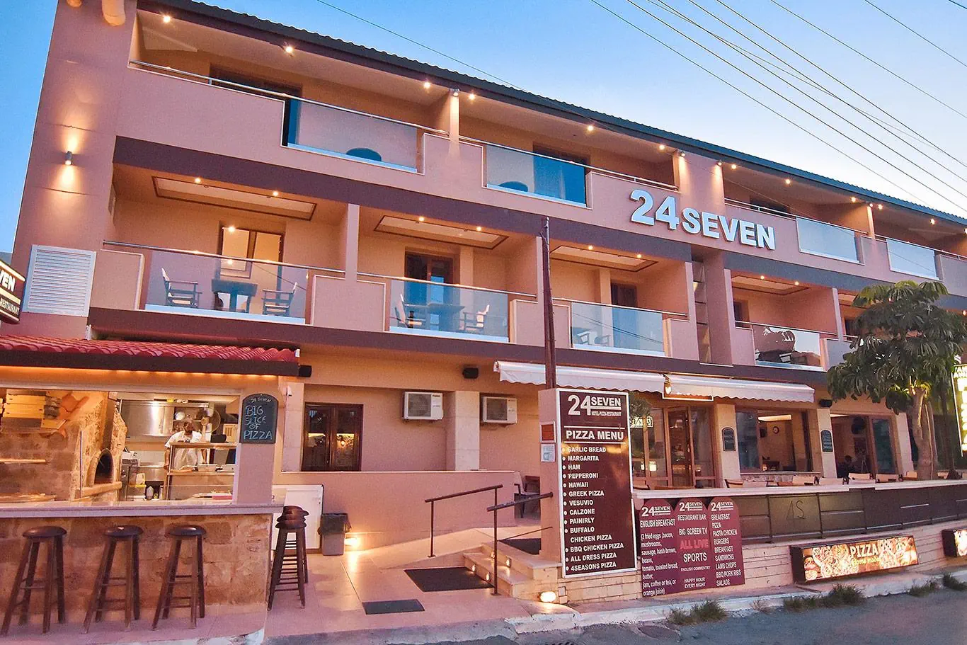 24 Seven Boutique Hotel
