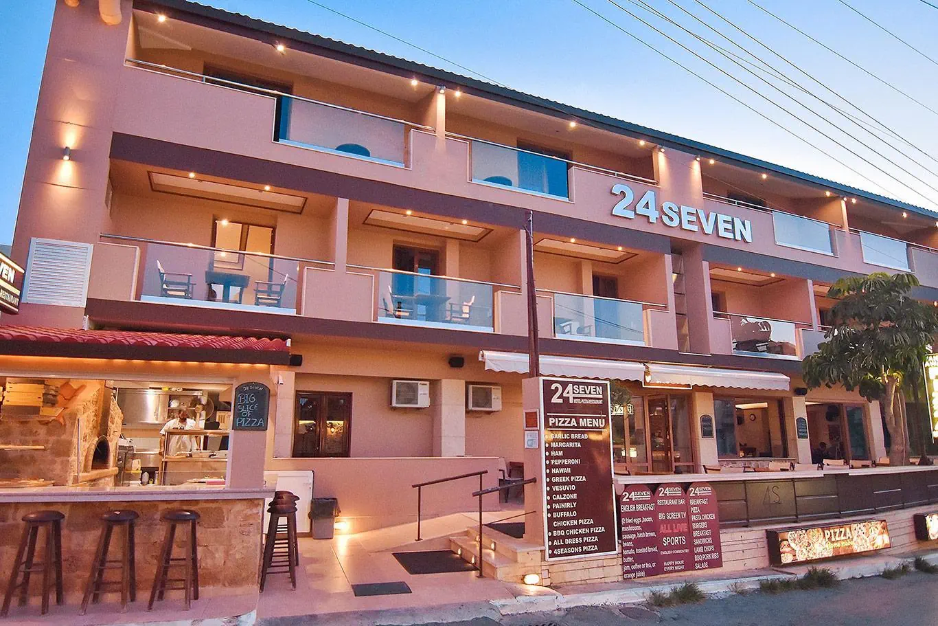 24 Seven Boutique Hotel