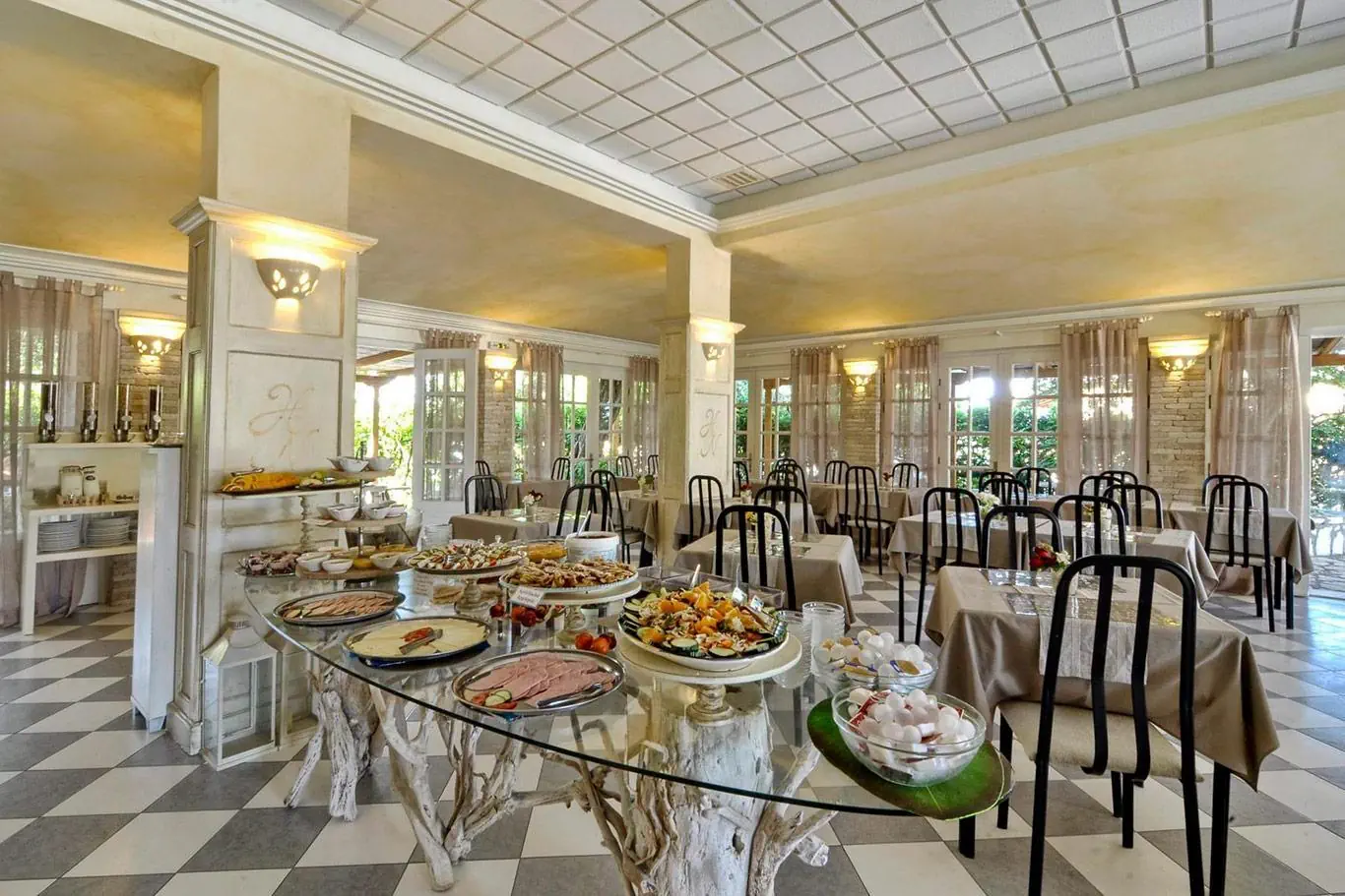 HOTEL Nefeli