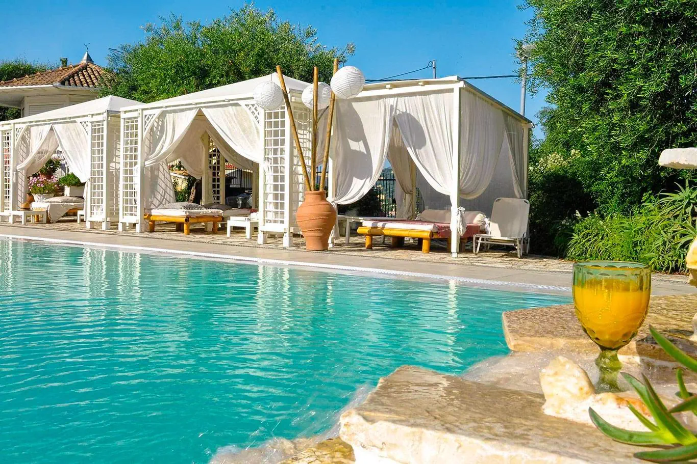 HOTEL Nefeli