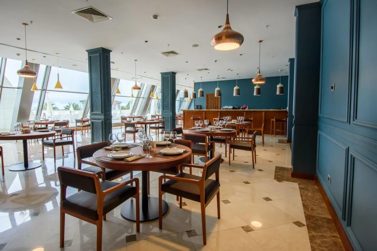 The Grand Gloria Hotel