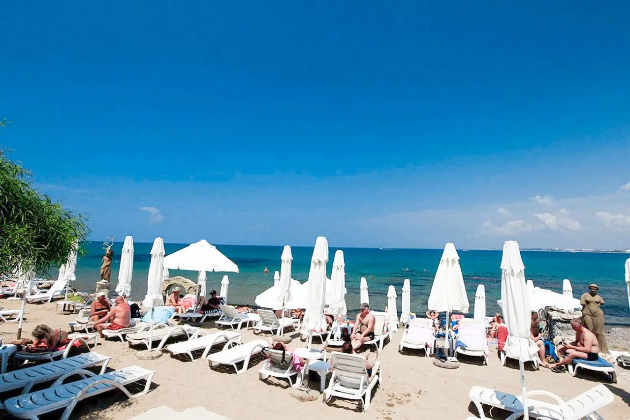 Leda Beach - zdjęcie 3