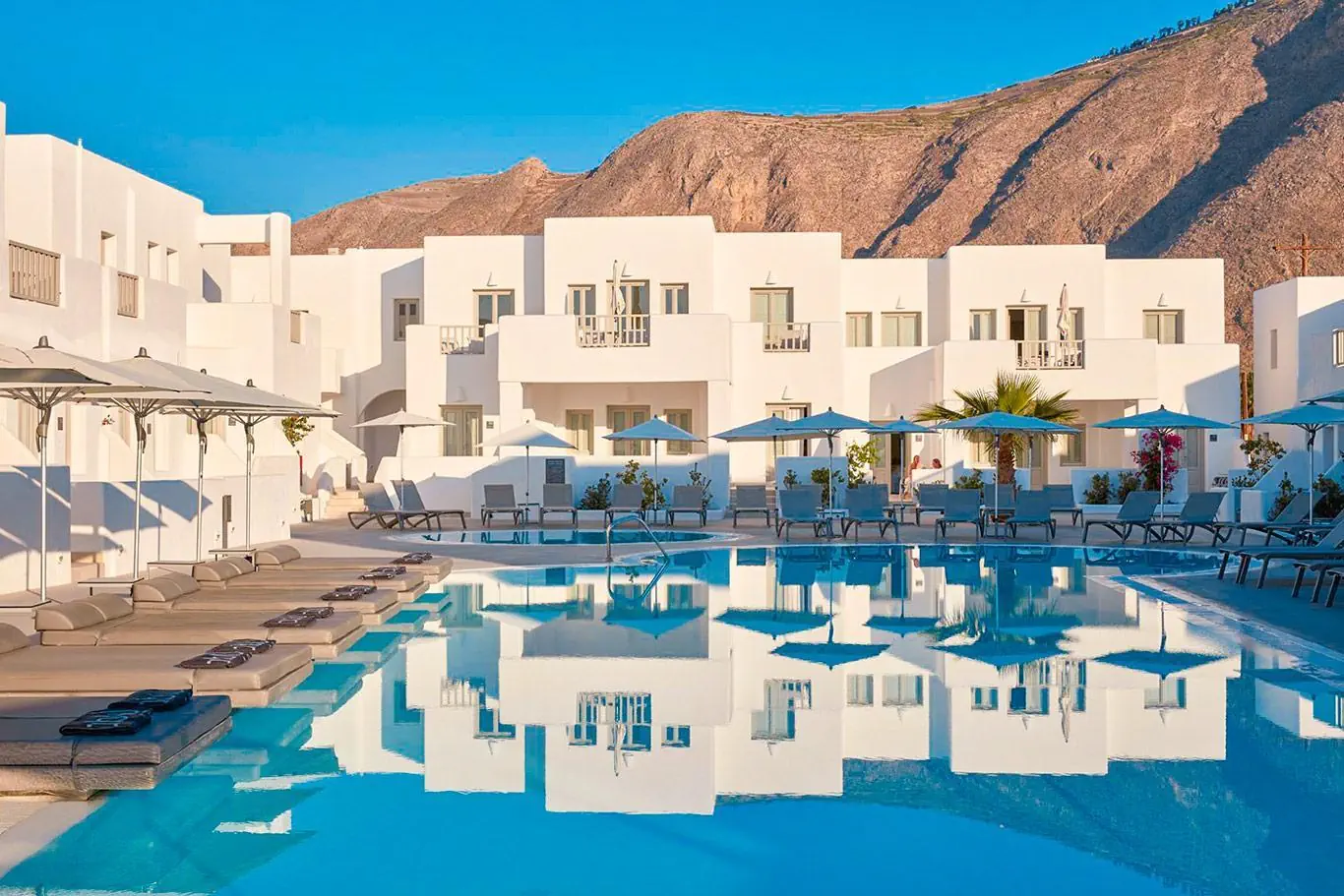 Aqua Blue Beach Hotel