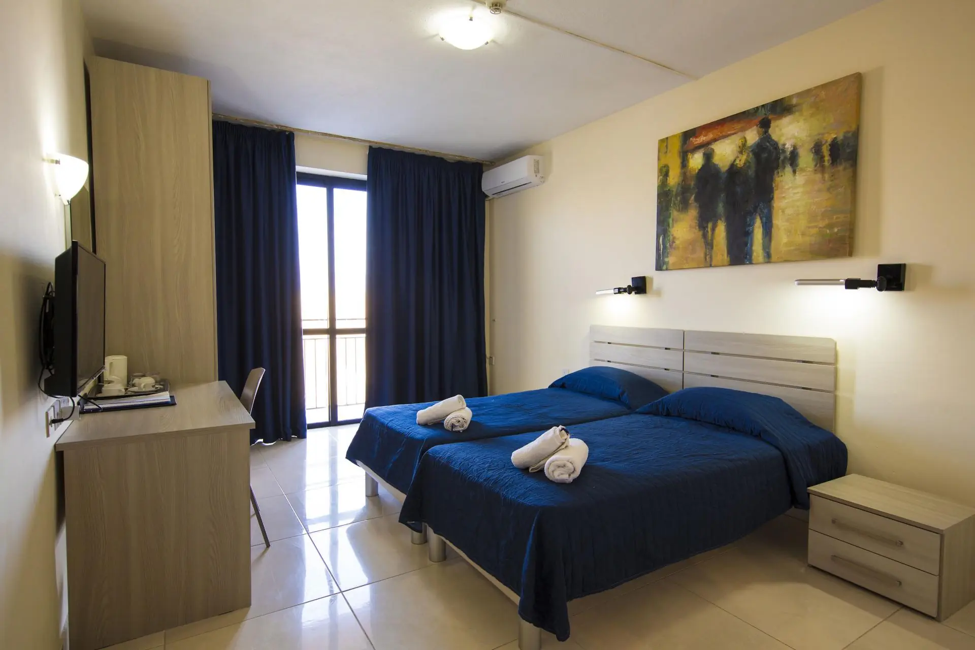 HOTEL Relax Inn