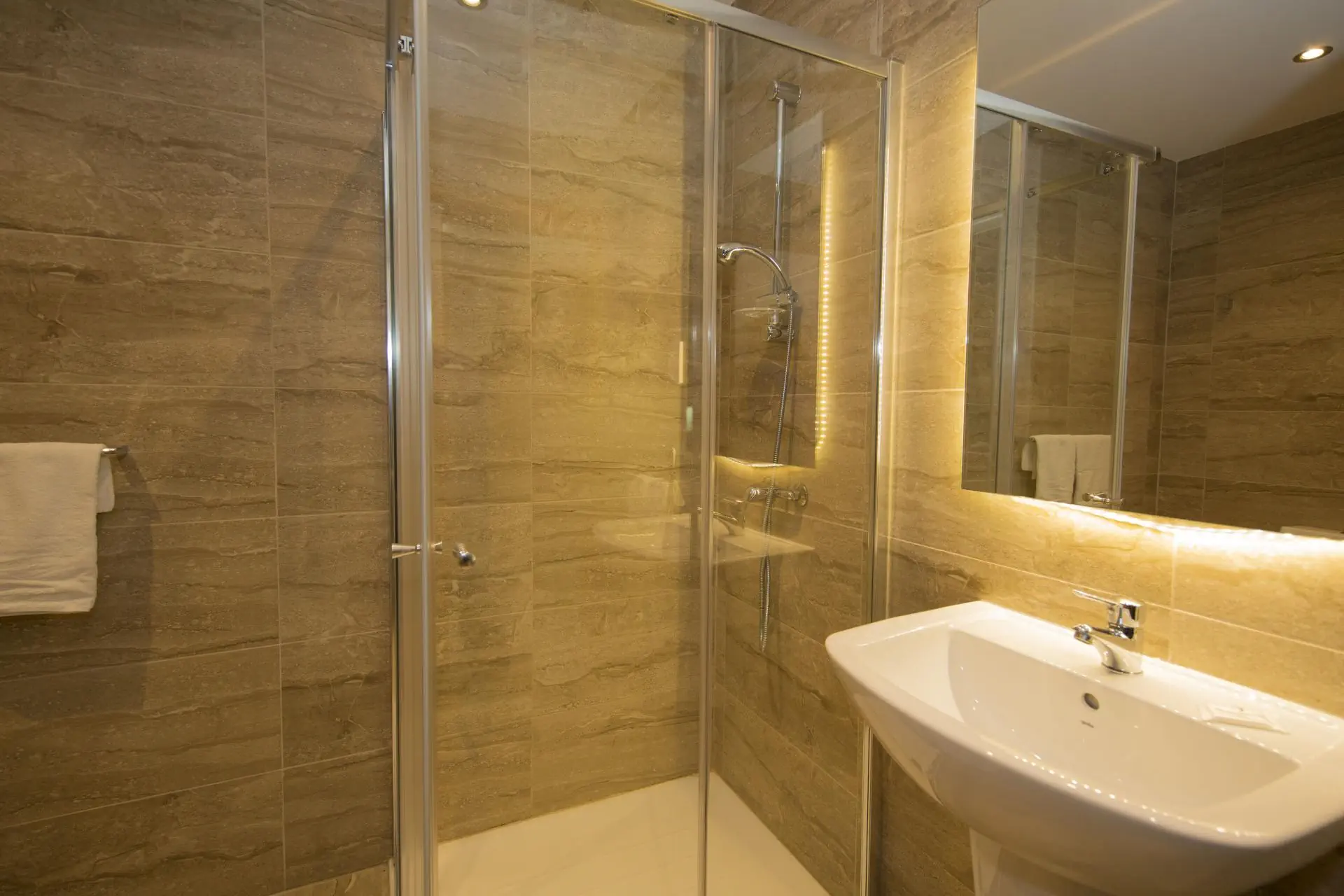 HOTEL Relax Inn