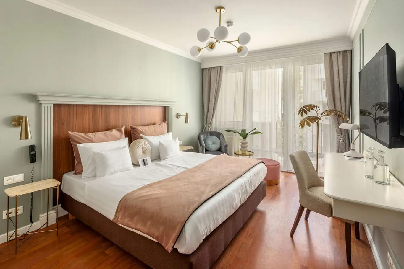 Queen's Court Hotel & Residence - zdjęcie 24