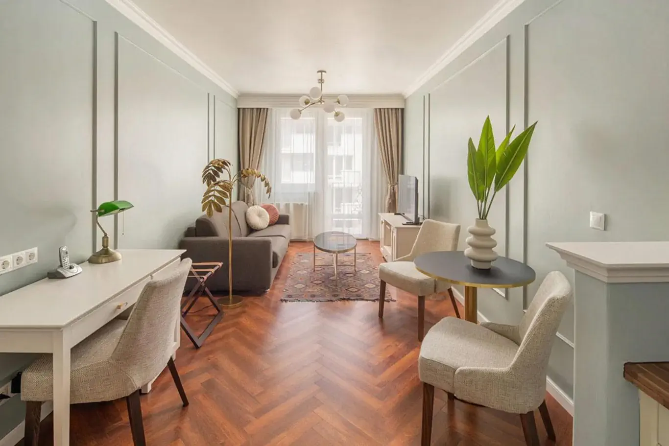 Queen's Court Hotel & Residence - zdjęcie 19