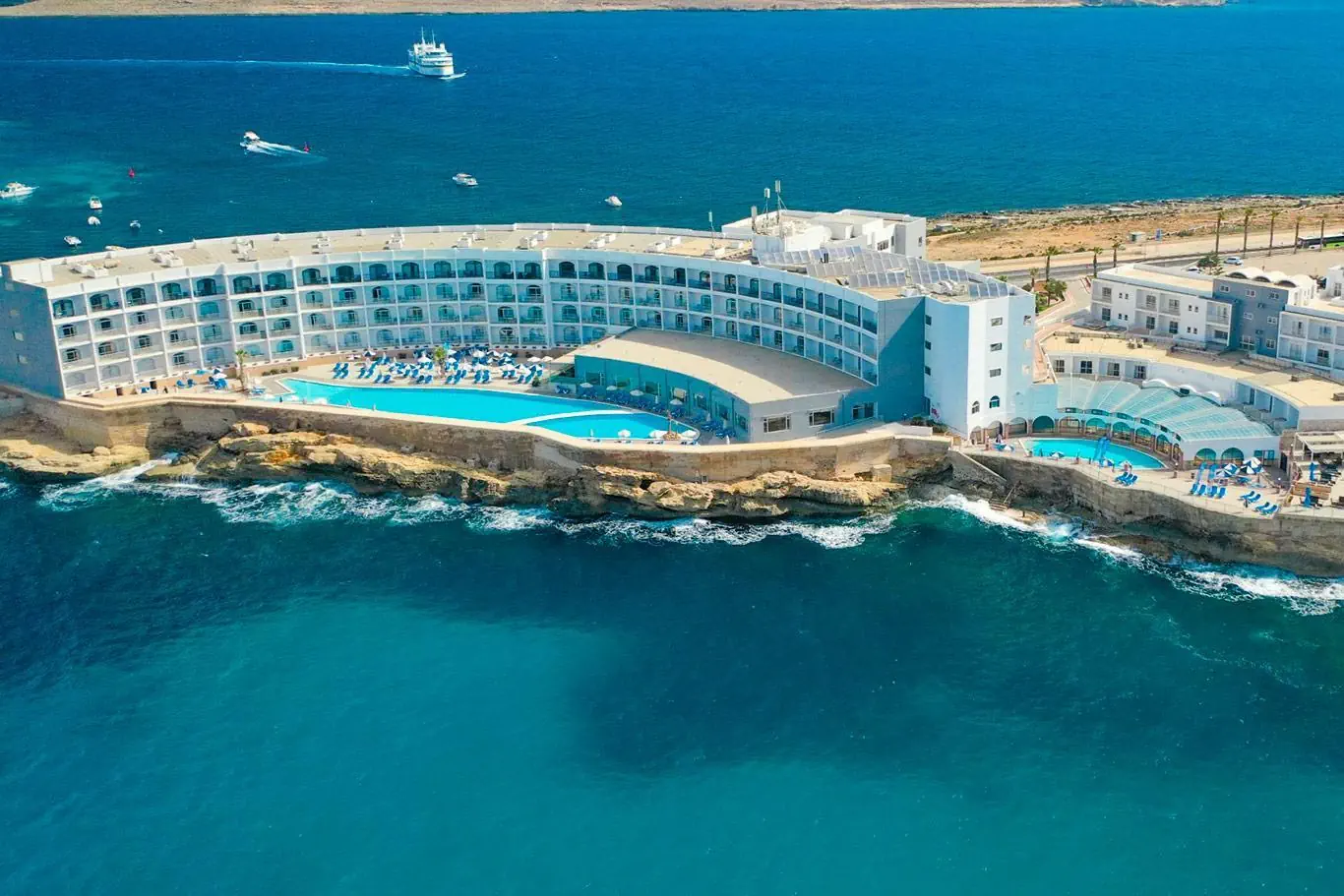 HOTEL Paradise Bay Resort