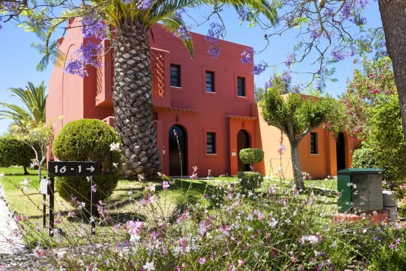 Colina Village