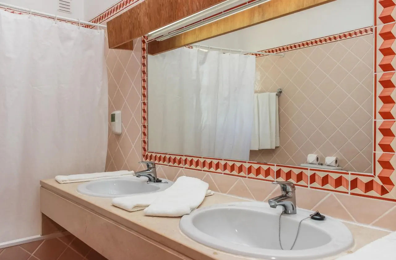 Colina Da Lapa & Villas with Private Pool