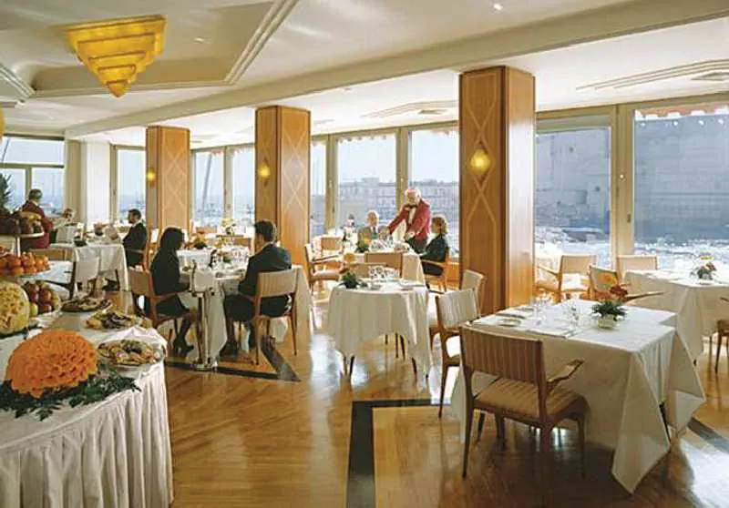 Royal Continental - zdjęcie 24