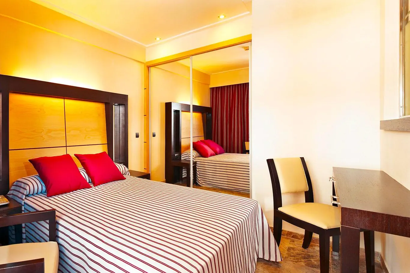 MLL Mediterranean Bay (El Arenal) - zdjęcie 18