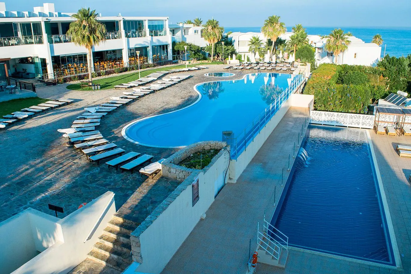 HOTEL Theo Sunset Bay Holiday Village