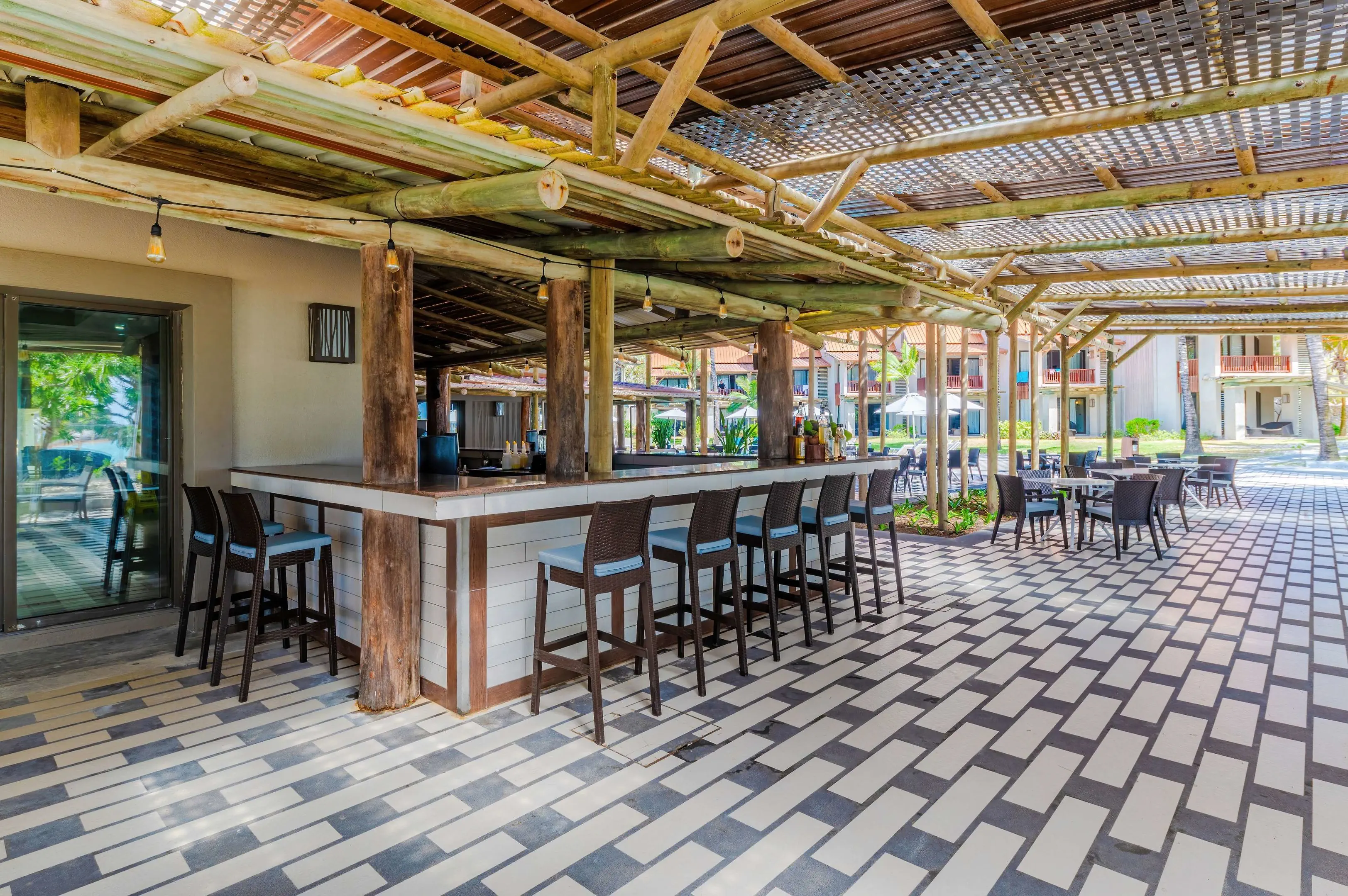 Отель: Beach Resort Belle Mare by Radisson Group