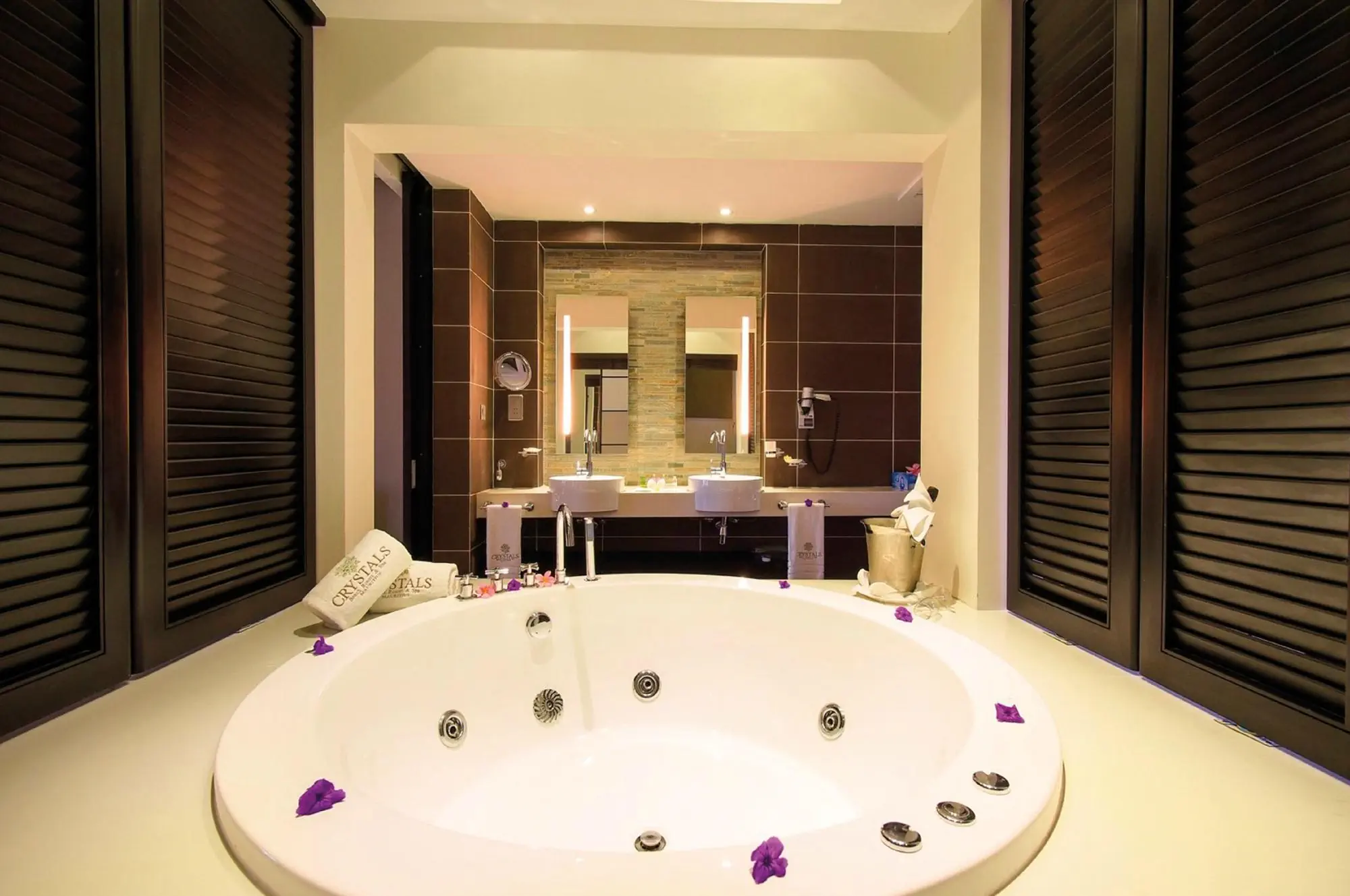 Отель: Beach Resort Belle Mare by Radisson Group