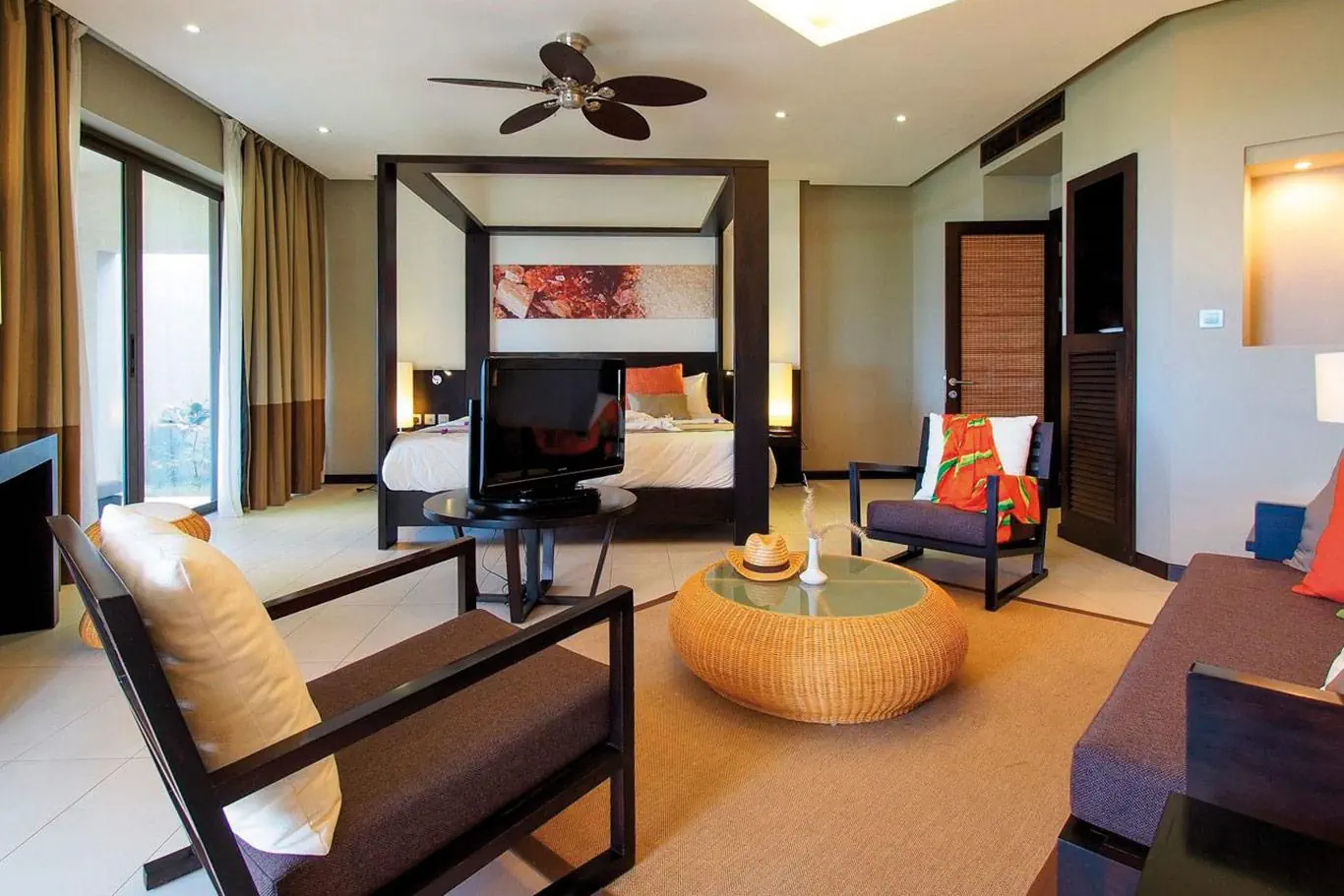 Отель: Beach Resort Belle Mare by Radisson Group