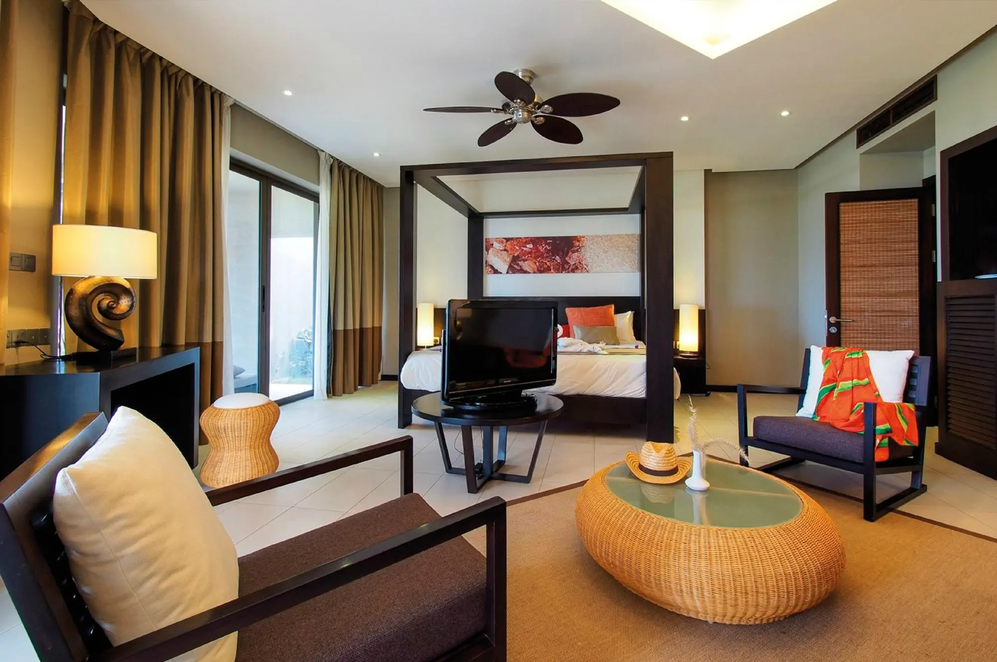 Отель: Beach Resort Belle Mare by Radisson Group
