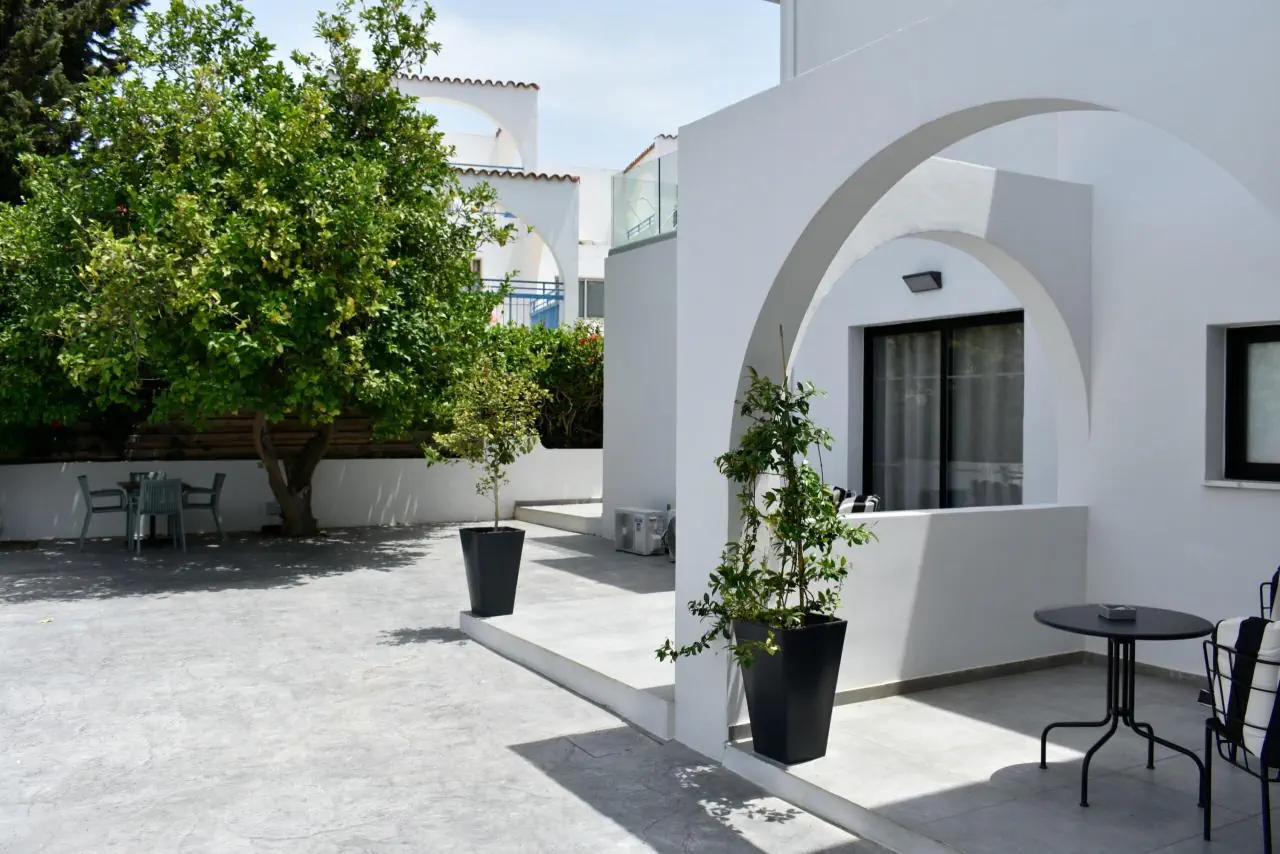 ZOI HOTEL