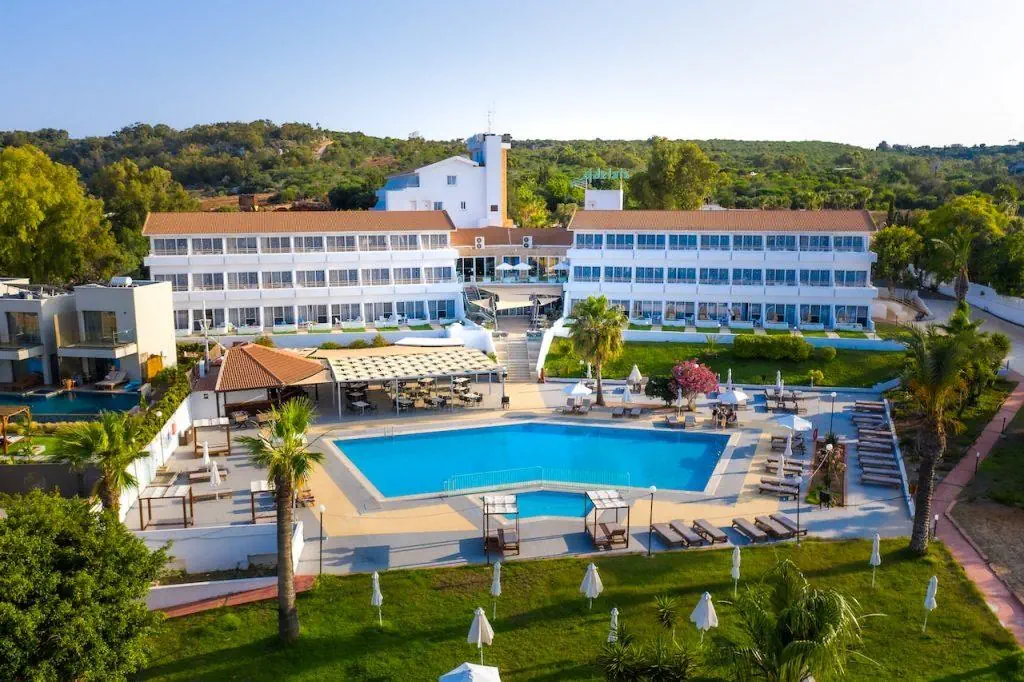 ADELAIS HOTEL