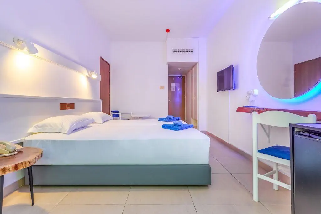 ADELAIS HOTEL