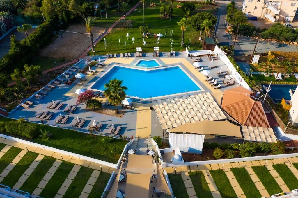 ADELAIS HOTEL