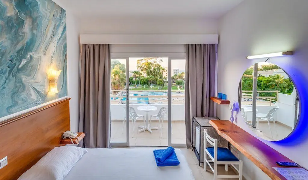 ADELAIS HOTEL