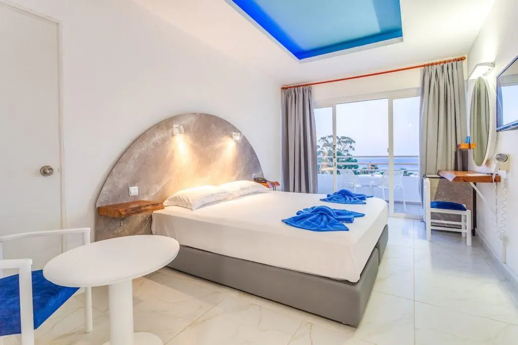 ADELAIS HOTEL