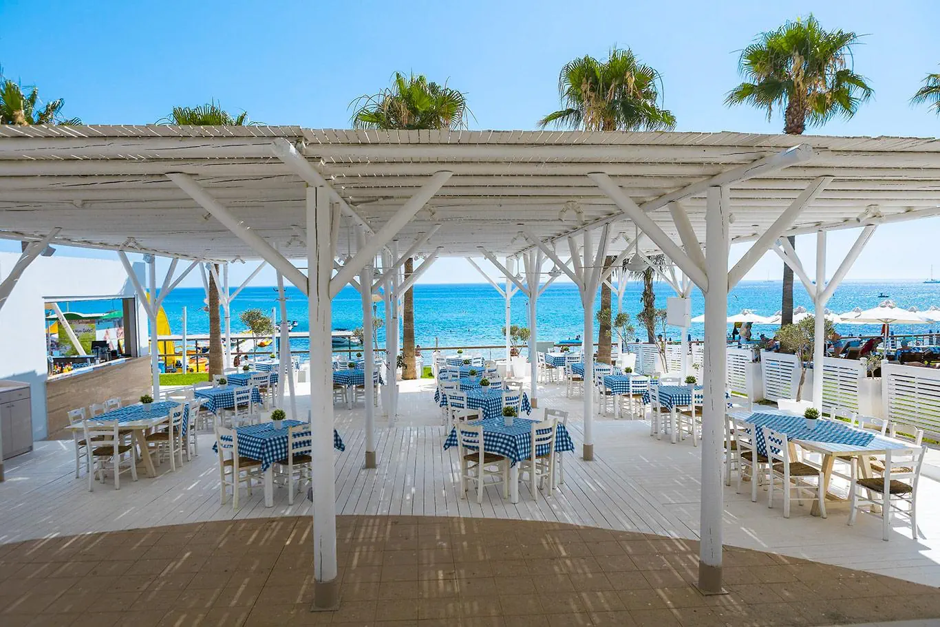 Constantinos The Great Beach - zdjęcie 11