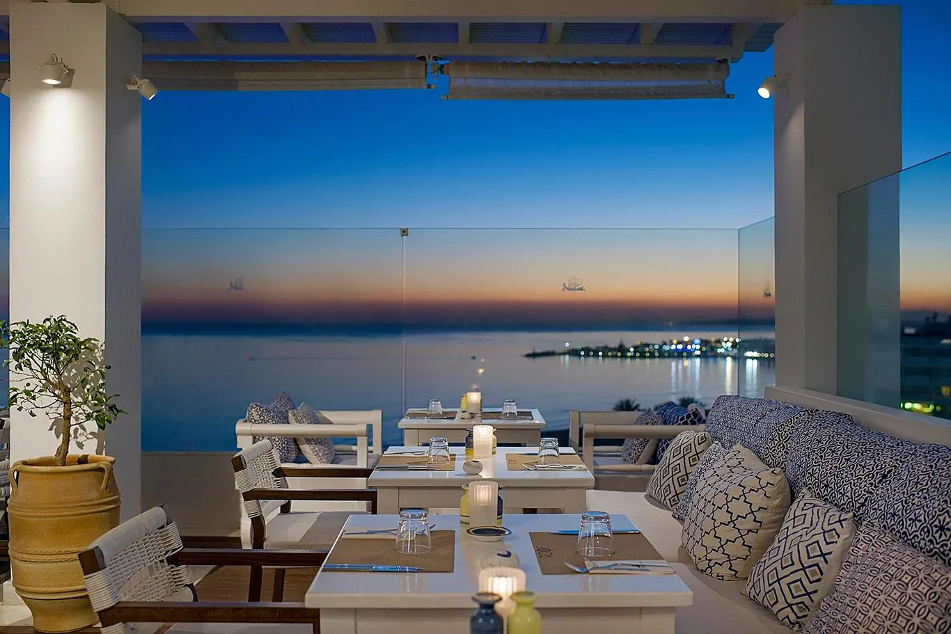 Grecian Sands Hotel