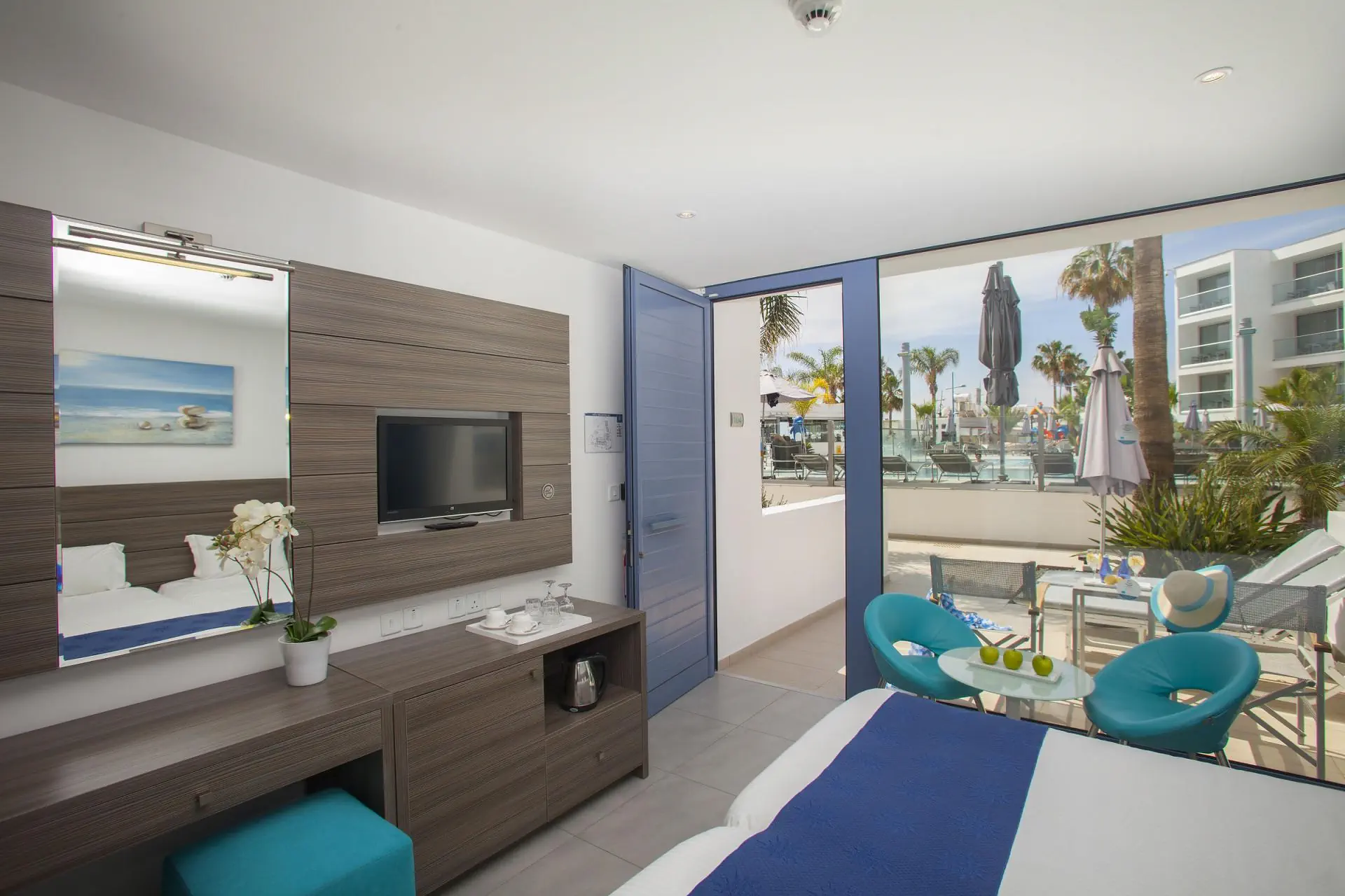 HOTEL Limanaki Beach Hotel