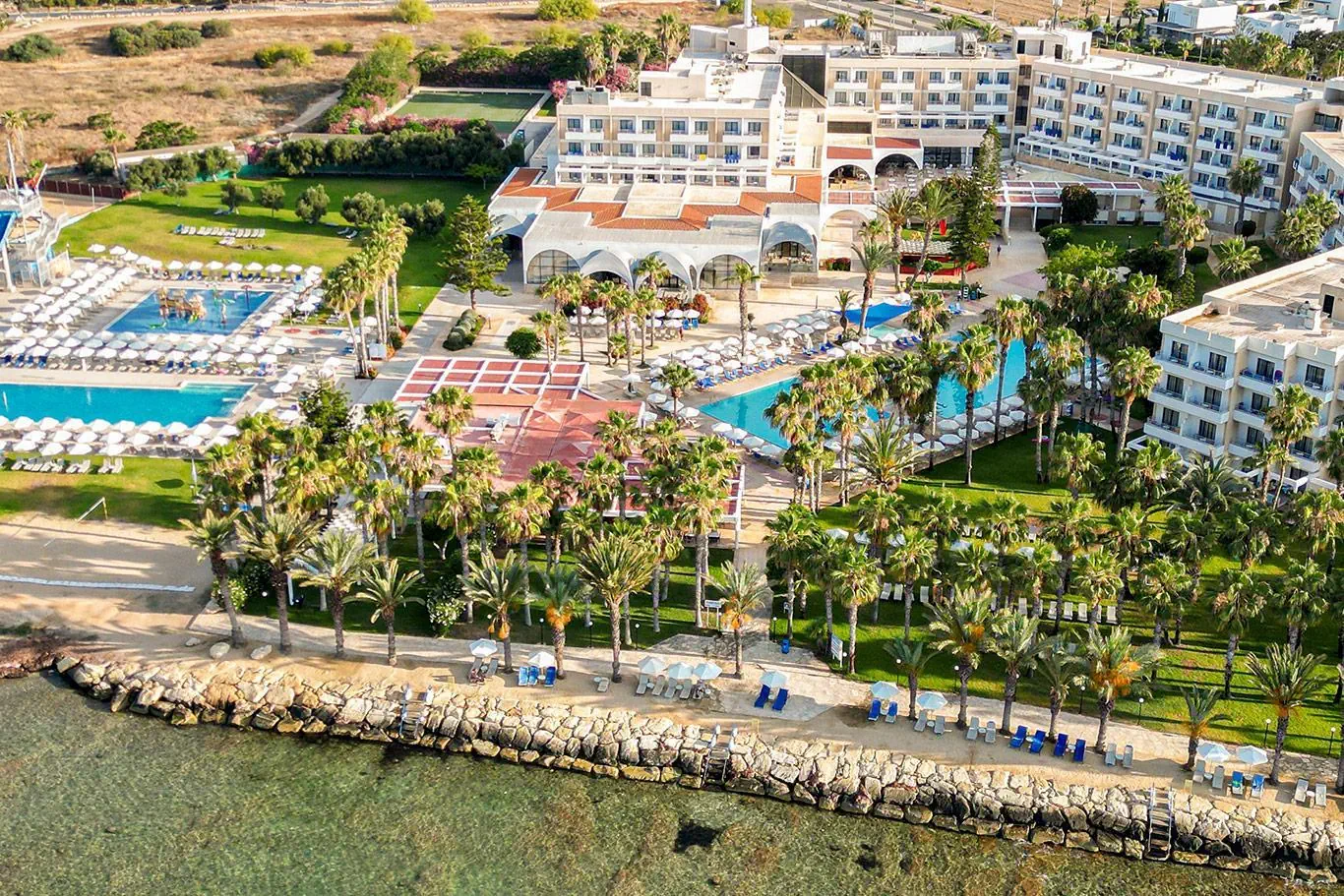 HOTEL Louis Phaethon Beach Hotel