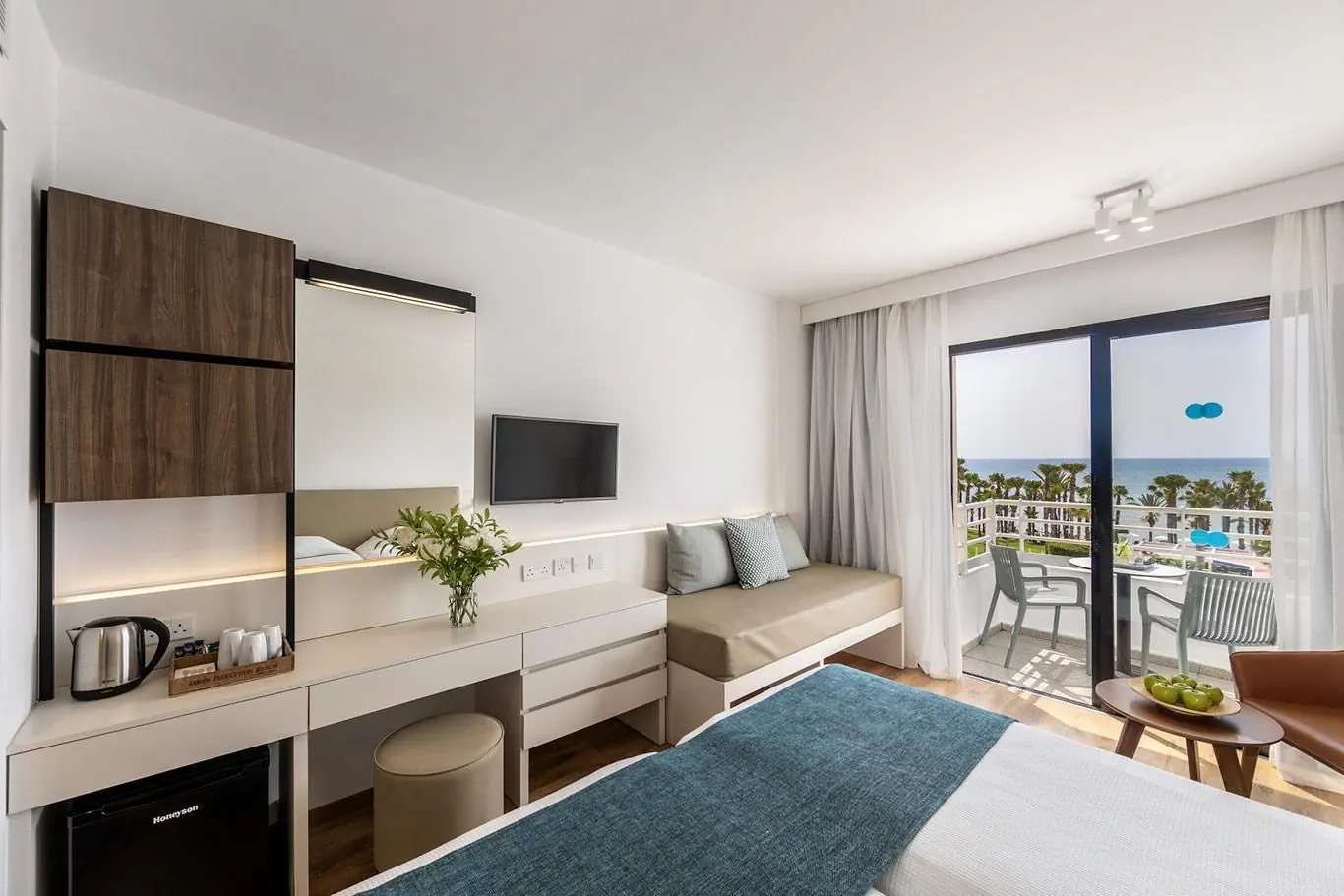 HOTEL Louis Phaethon Beach Hotel
