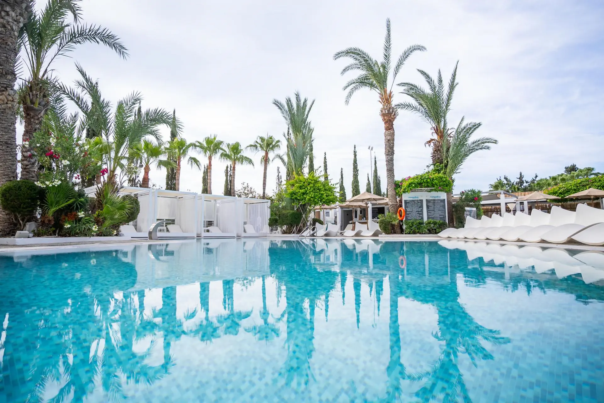 HOTEL MARGADINA LOUNGE HOTEL