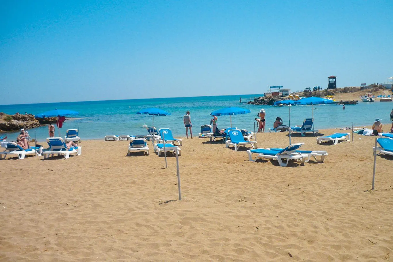 PENELOPE BEACH HOTEL APTS